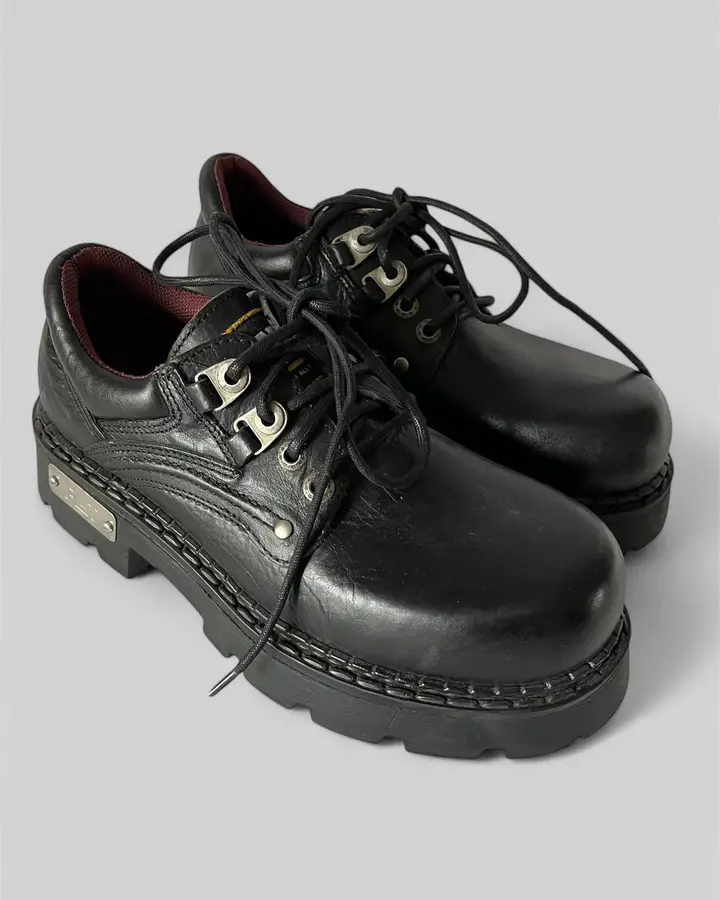 Sapato Chunky Couro Preto Detalhes Metal