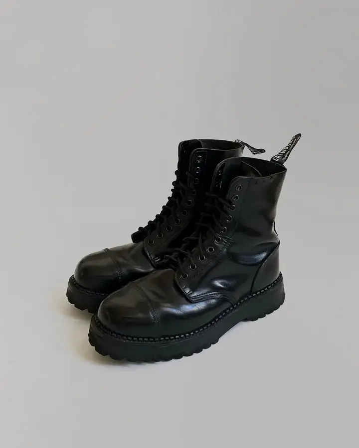 Bota Plataforma Grinders Couro Preta