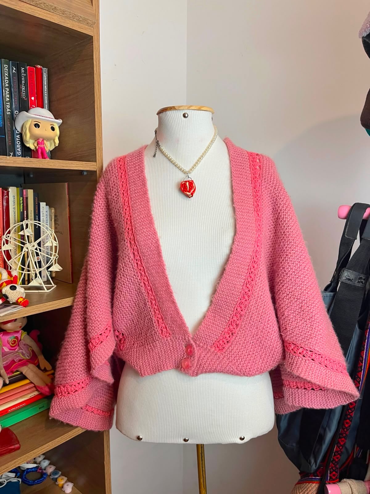 Poncho em malha rosa
