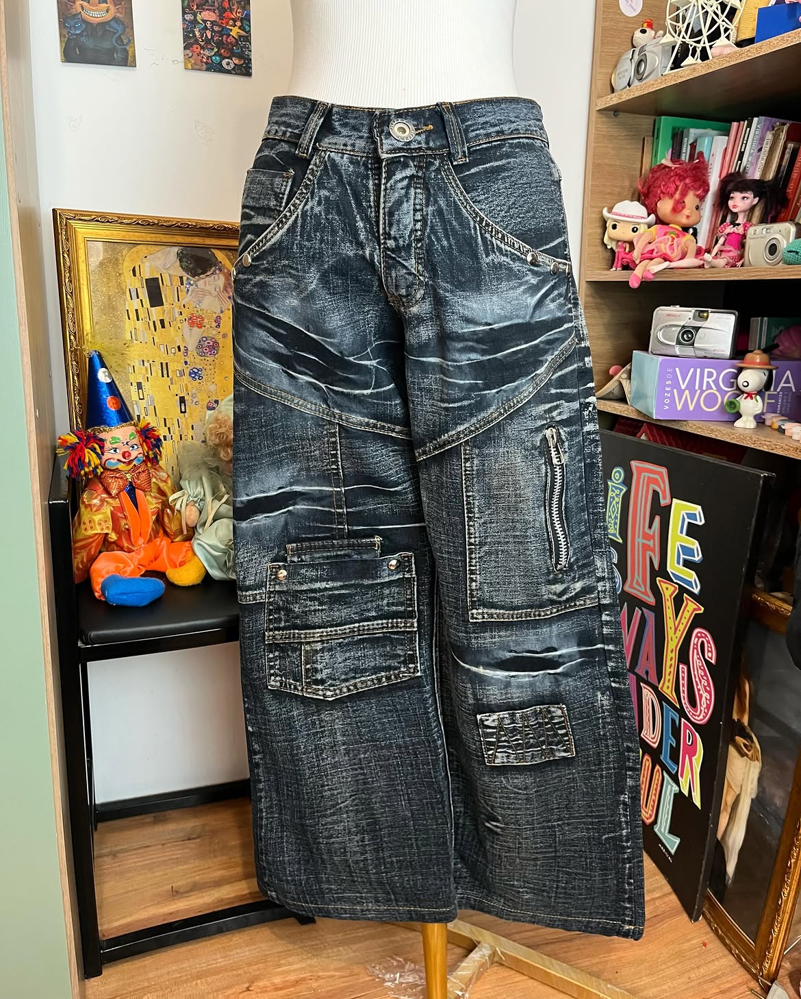 Calça Balão Feminina Detalhada